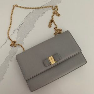 Authentic Ferragamo Vara 2way Clutch/Bag
